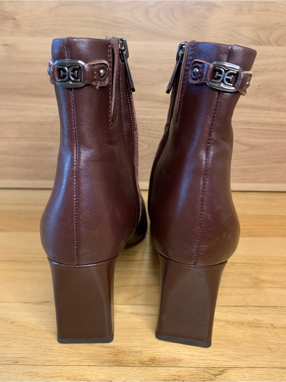 Sam Edelman Saige Ankle Boots - Size 8 DAMAGED - Picture 5 of 9